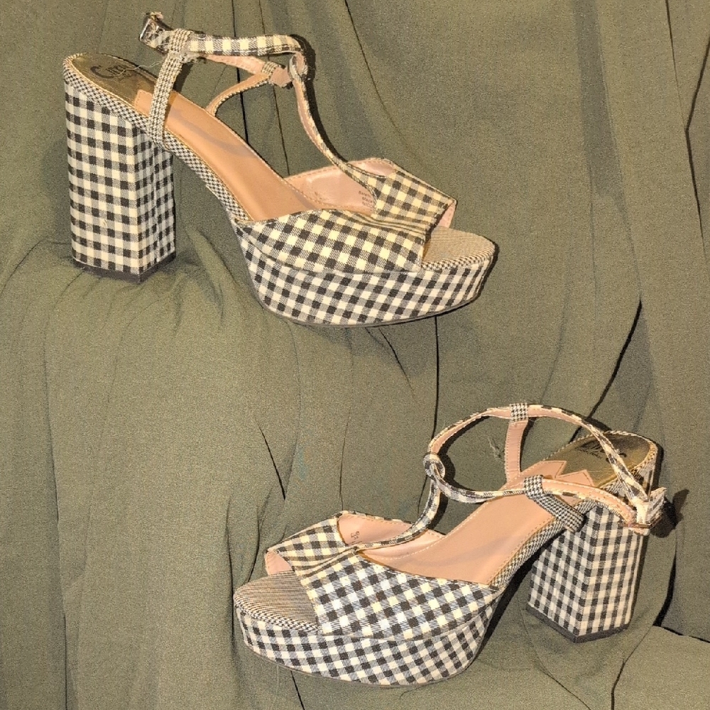 Gingham Platform Sandals - Black and White